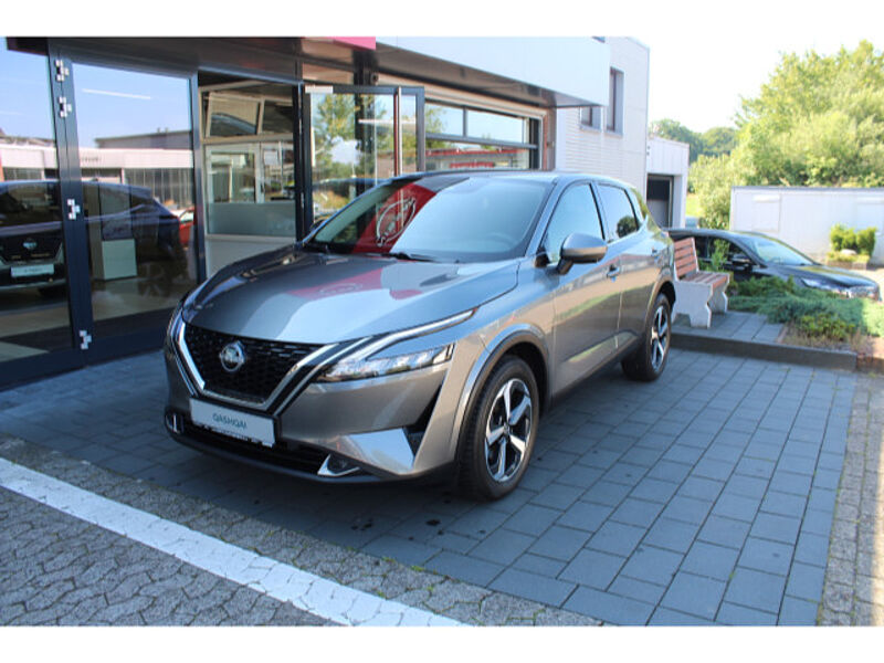 Nissan Qashqai 1.3 DIG-T N-Connecta AT Winter Navi Busi