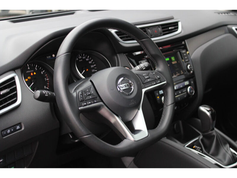 Nissan Qashqai 1.3 DIG-T AKARI Automatik Navi LED Leder