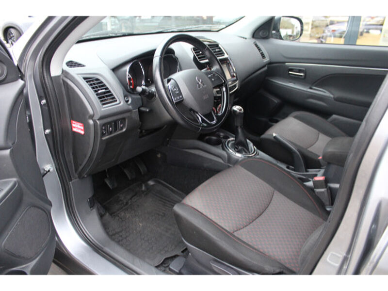 Mitsubishi ASX 1.6 MIVEC Diamant Edition Klimaautomatik