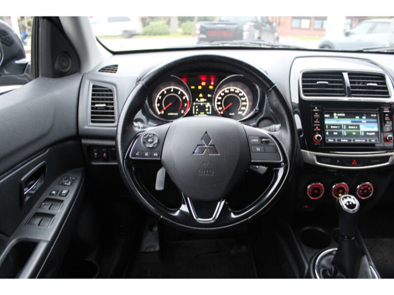 Mitsubishi ASX 1.6 MIVEC Diamant Edition Klimaautomatik