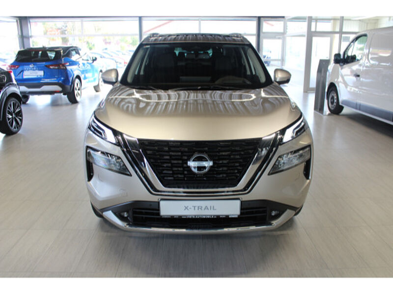 Nissan X-Trail 1,5 VC-T Tekna Bose Schiebedach AT